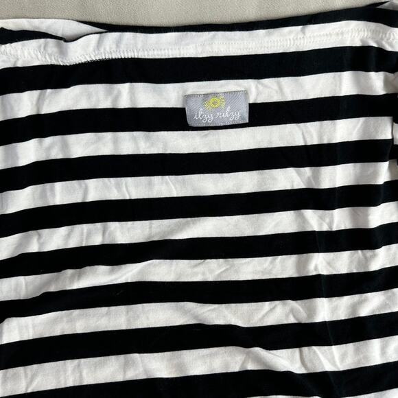 Itzy Ritzy Milk Boss Black and White Striped Nursing Cover - Picture 2 of 2